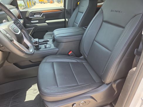 Used 2024 GMC Sierra 1500 Denali w/ Denali Reserve Package AWD/4WD image 15