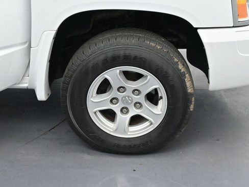 Used 2006 Dodge Dakota SLT image 24