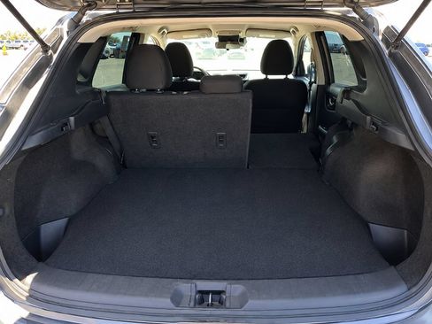 Used 2021 Nissan Rogue Sport SV FWD image 15