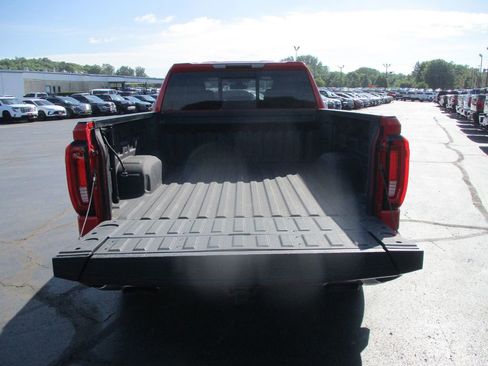 Used 2020 GMC Sierra 1500 SLT w/ SLT Premium Plus Package AWD/4WD image 8