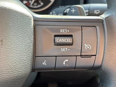 Certified 2025 Nissan Rogue S AWD/4WD image 17