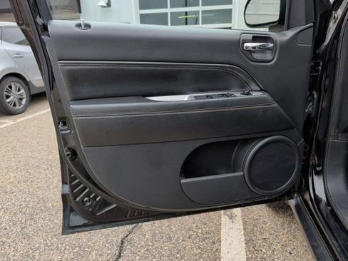 Used 2017 Jeep Compass High Altitude image 14