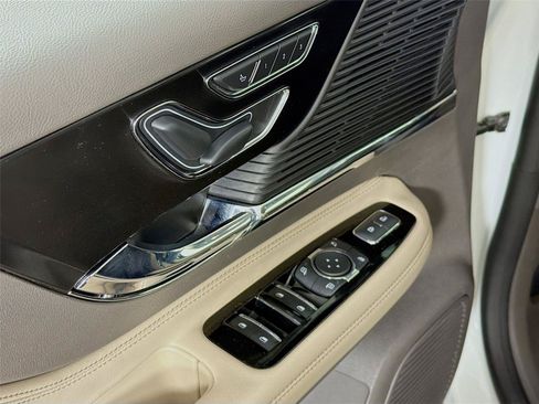 Used 2022 Lincoln Corsair AWD w/ Equipment Group 101A image 24