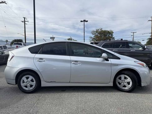 Used 2011 Toyota Prius Two FWD image 3