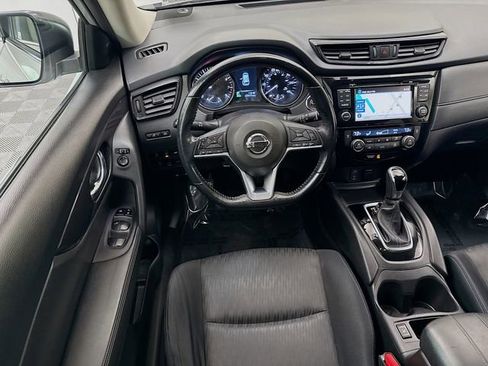 Used 2017 Nissan Rogue SV w/ SV Premium Package AWD/4WD image 22