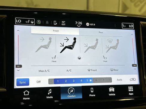 Used 2023 Chrysler Pacifica Touring-L FWD image 12