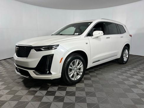 Used 2024 Cadillac XT6 Luxury w/ LPO, Floor Liner Package image 3