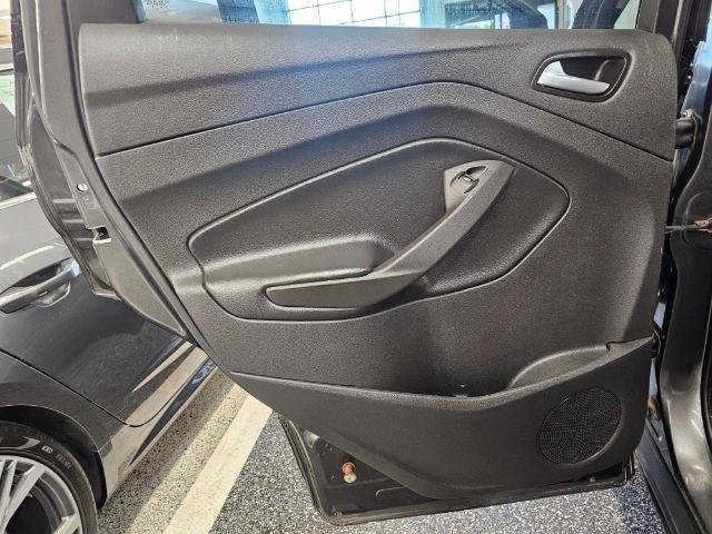 Used 2018 Ford Escape SE w/ Ford Safe & Smart Package FWD image 30