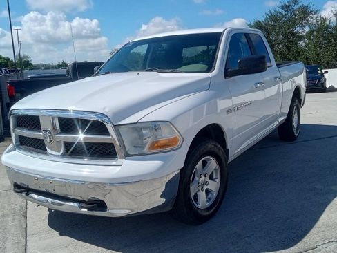 Used 2012 RAM 1500 Classic SLT w/ Protection Group AWD/4WD image 2