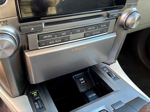 Used 2013 Lexus GX 460 image 34