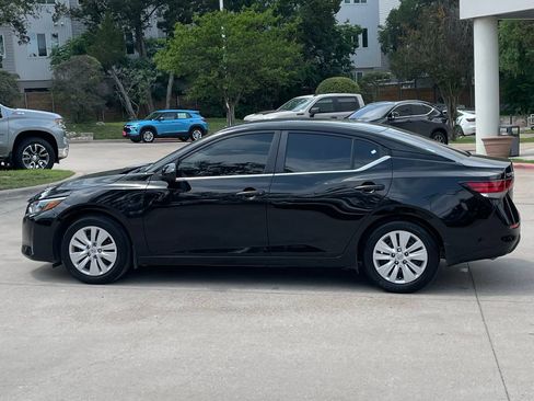 Used 2024 Nissan Sentra S FWD image 3