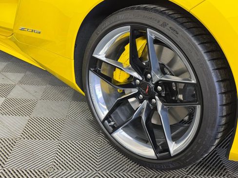 Used 2026 Chevrolet Corvette Z06 w/ Chrome Exterior Badge Package image 16