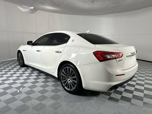 Used 2018 Maserati Ghibli RWD image 3