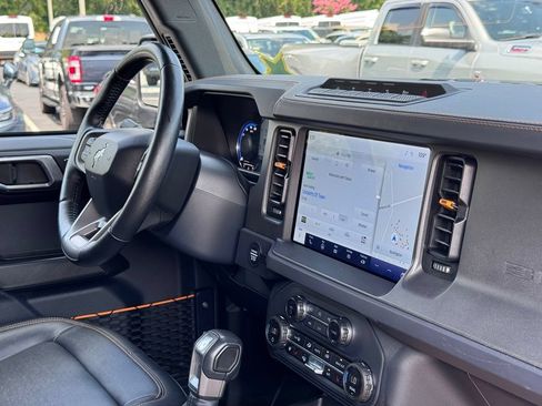 Used 2024 Ford Bronco Badlands AWD/4WD image 5
