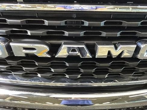 Used 2024 RAM 1500 Big Horn AWD/4WD image 8