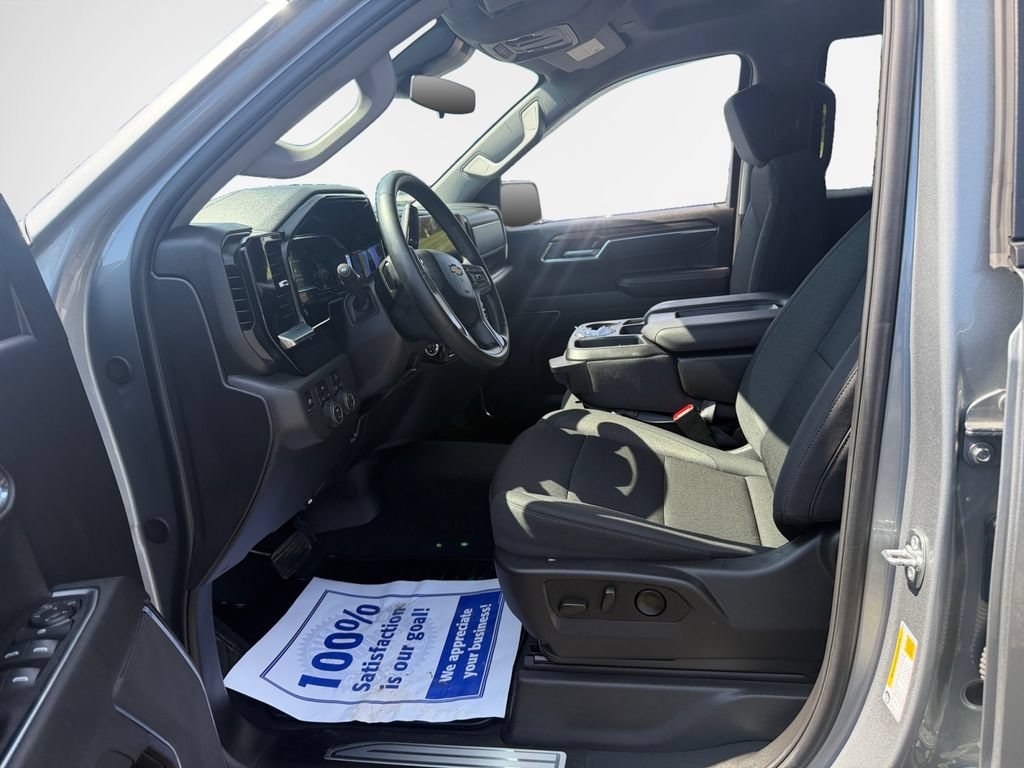 Certified 2025 Chevrolet Silverado 1500 LT AWD/4WD image 12