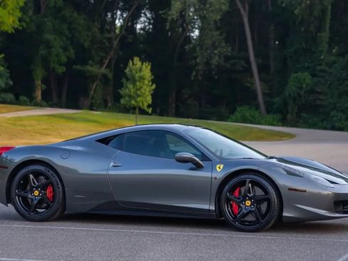 Used 2011 Ferrari 458 Italia Coupe RWD image 4