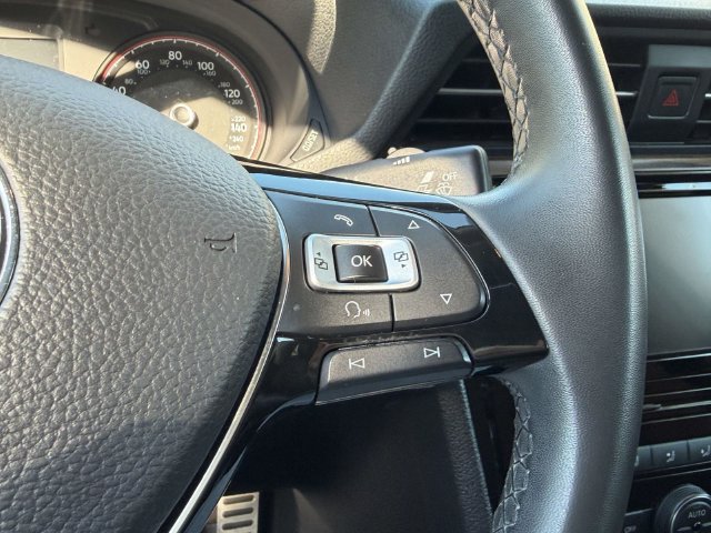 Certified 2022 Volkswagen Passat 2.0T FWD image 22