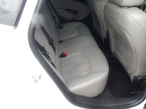 Used 2013 Buick Verano Convenience image 8