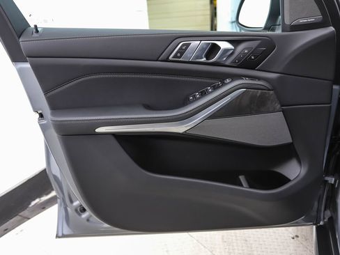 New 2026 BMW X5 xDrive40i AWD/4WD image 9