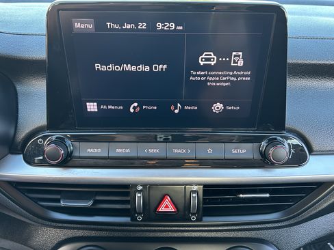 Certified 2024 Kia Forte LXS image 27