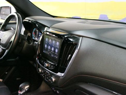 Used 2023 Chevrolet Traverse RS AWD/4WD image 10