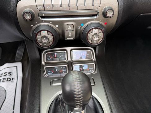 Used 2011 Chevrolet Camaro LT RWD image 19