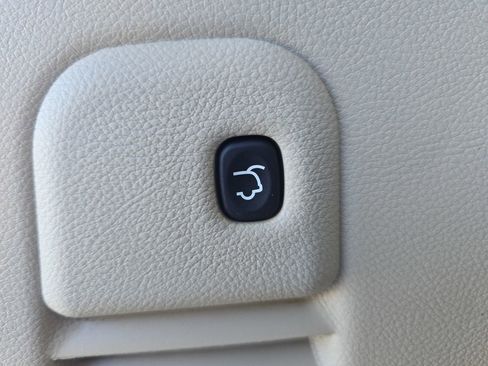 Used 2021 Jeep Grand Cherokee Overland image 15