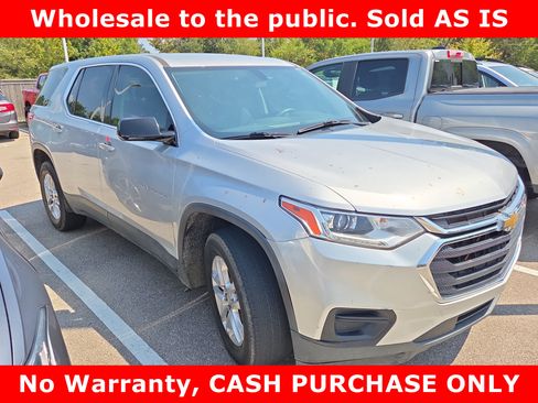 Used 2020 Chevrolet Traverse LS w/ LPO, Floor Liner Package FWD image 2