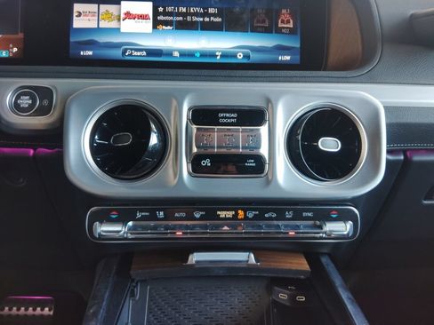 Used 2025 Mercedes-Benz G 550 image 41