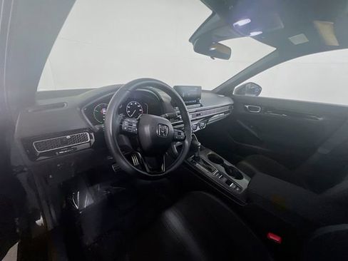 Used 2025 Honda Civic Sport image 17