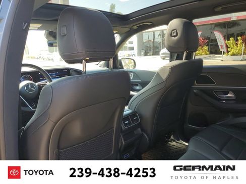 Used 2025 Mercedes-Benz GLE 450 4MATIC w/ AMG Line Exterior image 22