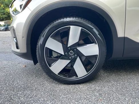 Certified 2023 Volvo XC40 Recharge Ultimate AWD/4WD image 25