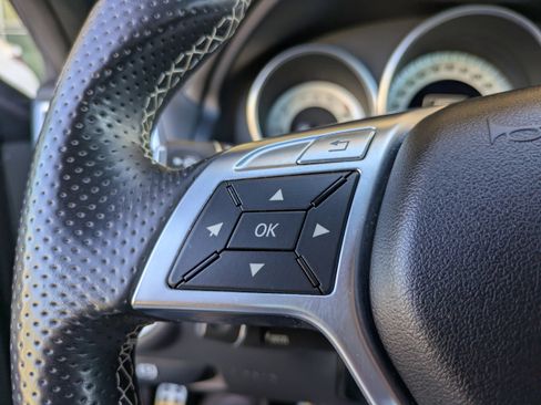 Used 2017 Mercedes-Benz E 550 Cabriolet image 19