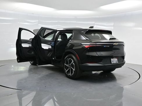 Used 2026 Chevrolet Equinox EV LT FWD image 55