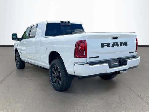 New 2026 RAM 2500 Laramie AWD/4WD image 5