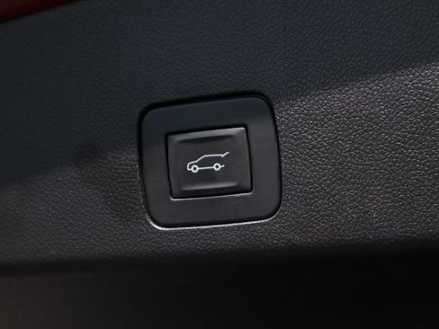 Used 2023 Buick Encore GX Select w/ Sport Touring Package FWD image 26