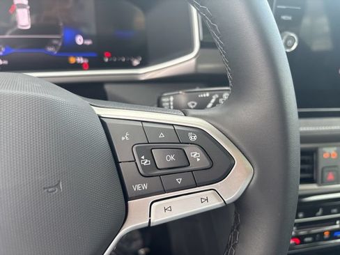 New 2026 Volkswagen Taos SE AWD/4WD image 16