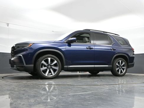 Used 2023 Honda Pilot Elite image 38
