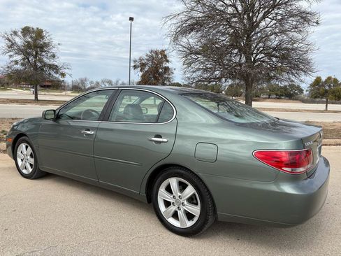 Used 2005 Lexus ES 330 image 4
