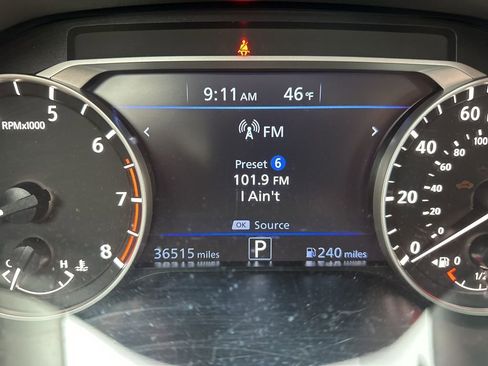 Used 2024 Nissan Altima 2.5 SV image 10