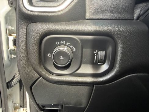 Used 2021 RAM 2500 Big Horn AWD/4WD image 16