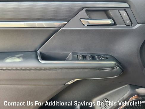 New 2025 GMC Acadia Elevation w/ Elevation Premium Package image 17