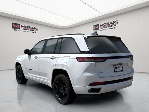New 2025 Jeep Grand Cherokee Limited 4xe image 5