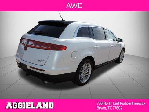 Used 2018 Lincoln MKT AWD w/ Technology Package image 4