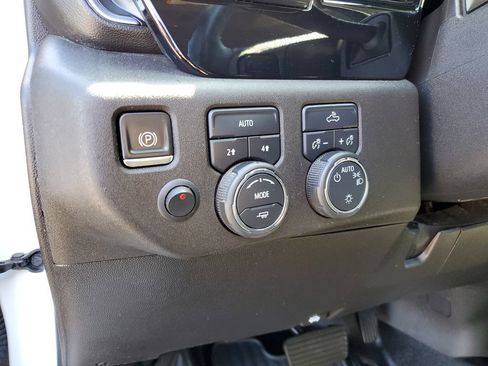 Used 2023 Chevrolet Silverado 1500 LT AWD/4WD image 13