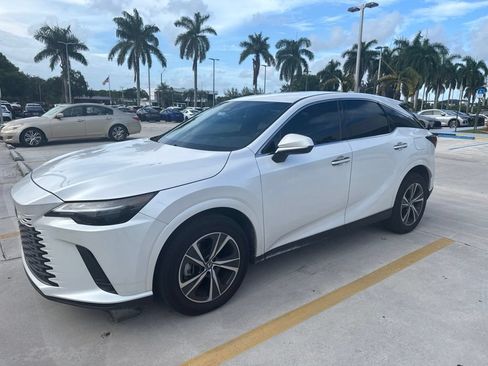 Used 2025 Lexus RX 350 FWD w/ Technology Package image 2