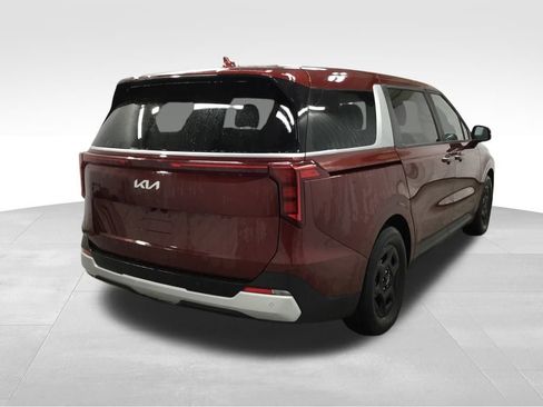 Used 2025 Kia Carnival image 14