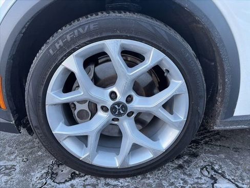 Used 2022 Ford Mustang Mach-E Select image 12