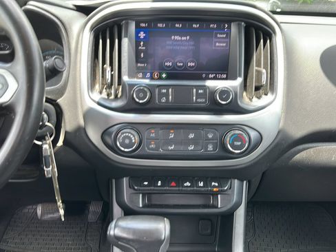 Used 2019 Chevrolet Colorado LT w/ LT Convenience Package RWD image 14